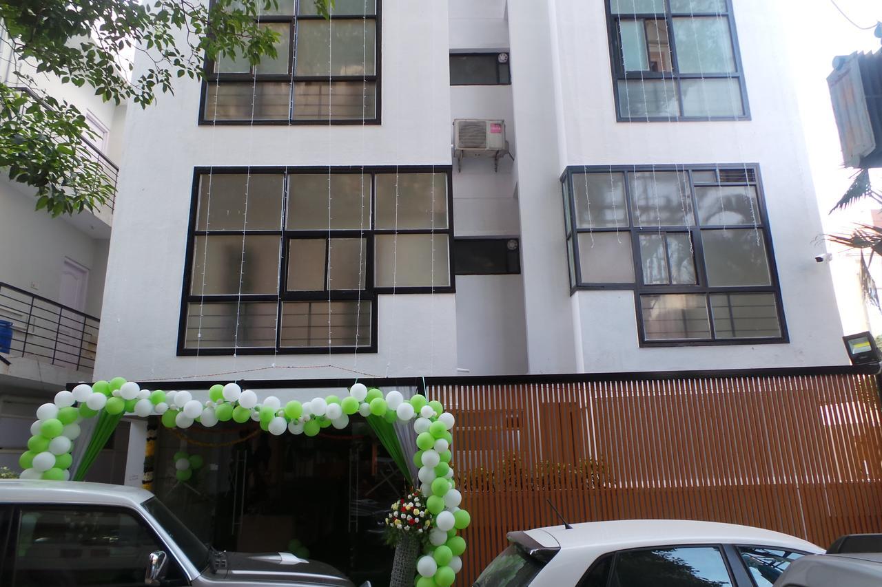 White House Hotel 벵갈루루 외부 사진